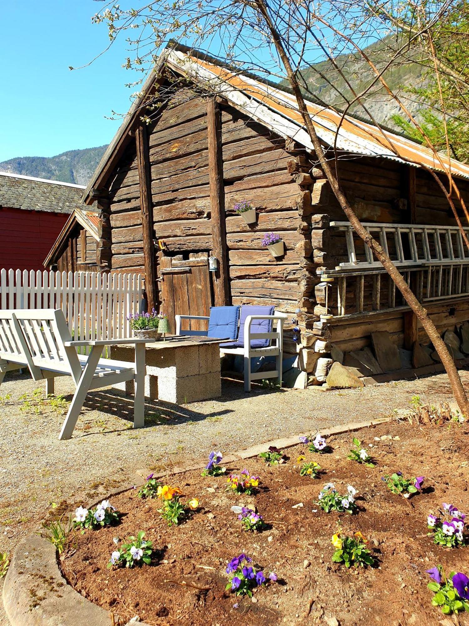 Kvammehuset Pa Gamle Laerdalsoyri Villa Luaran gambar