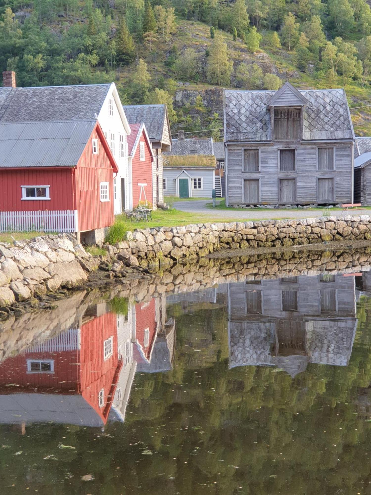 Kvammehuset Pa Gamle Laerdalsoyri Villa Luaran gambar